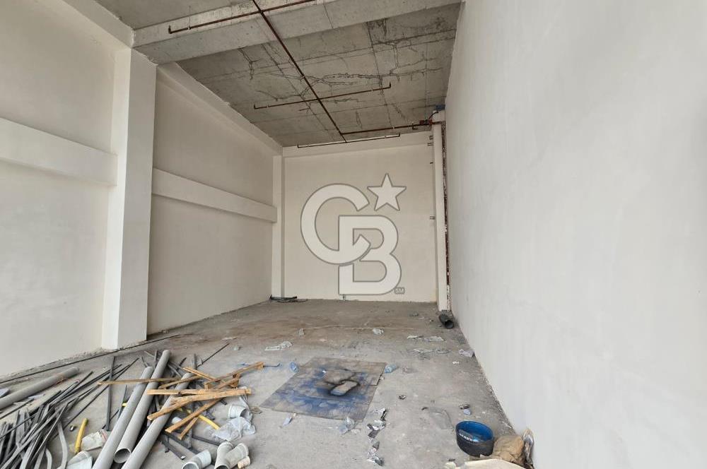 OTORİTE ŞAŞMAZ CADDE CEPHELİ 212 M2 DÜKKAN