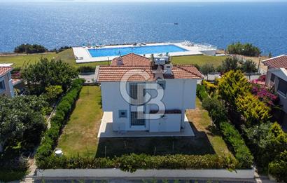 Çeşme Ayasandra Su Sitesinde 3+1 Müstakil Satılık Villa