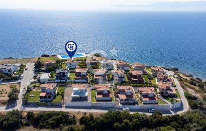 Çeşme Ayasandra Su Sitesinde 3+1 Müstakil Satılık Villa