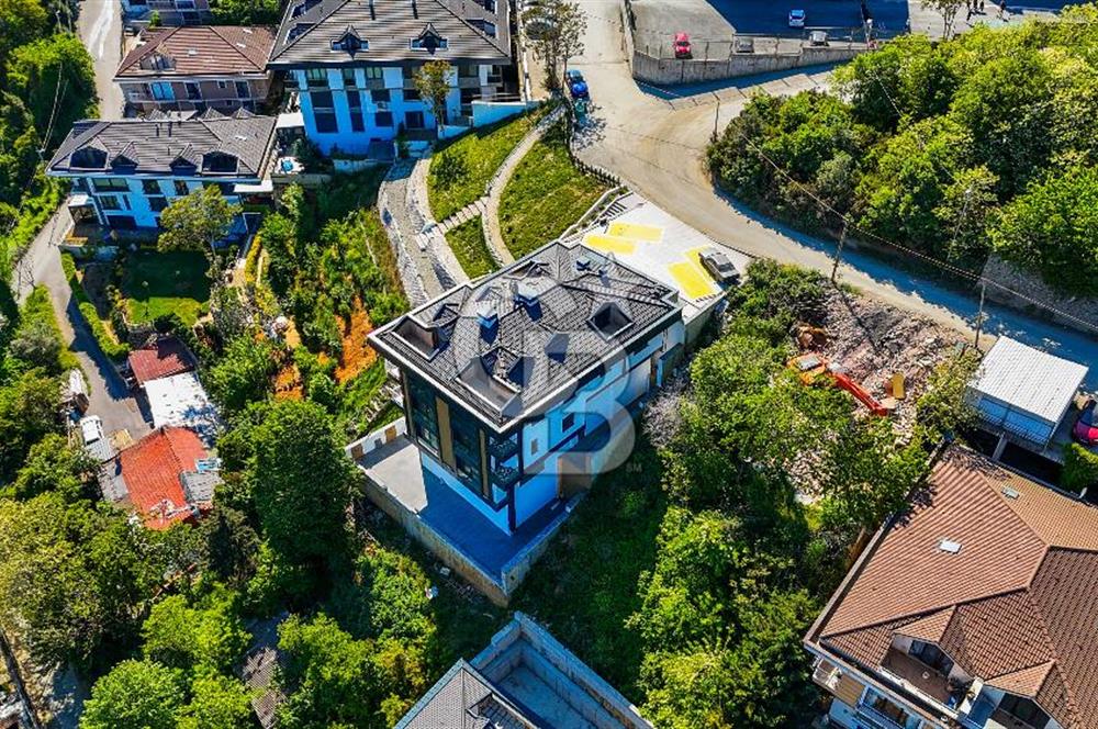 Sarıyer Maden Boğaz Manzaralı Satılık Dubleks