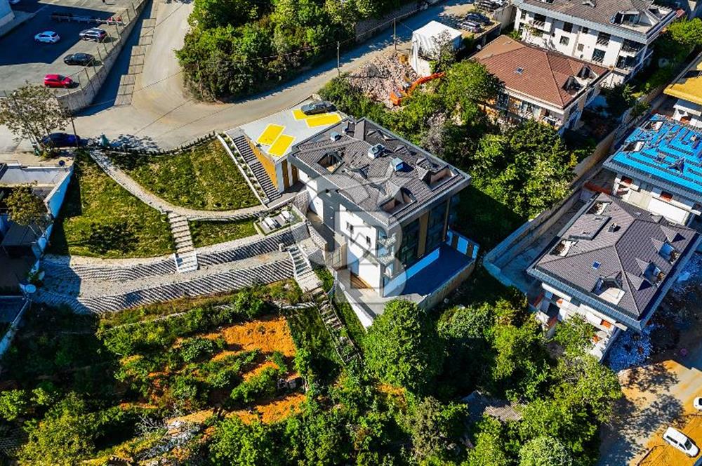Sarıyer Maden Boğaz Manzaralı Satılık Dubleks