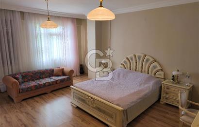 Silivri Kınalı'da Denize Sıfır 3+1 Dubleks Yazlık
