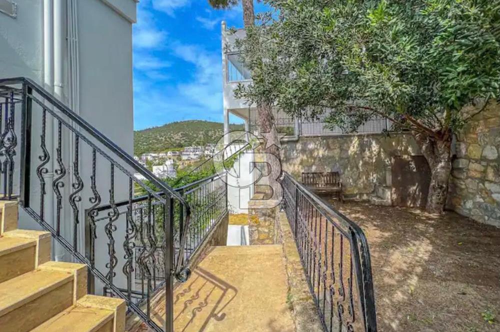 BODRUM KUMBAHÇE'DE KİRALIK 3+1 EŞYALI DUBLEKS DAİRE 
