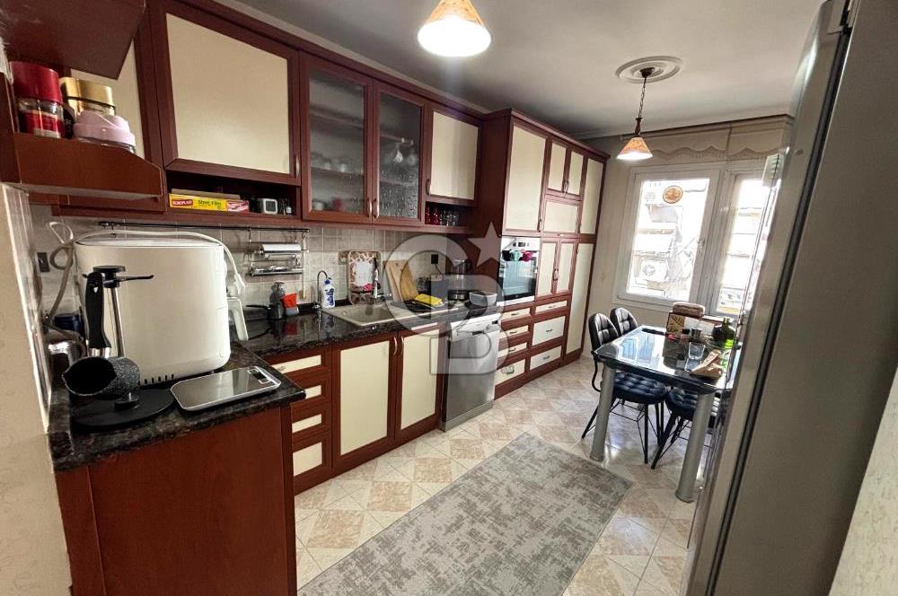 İZMİR KARŞIYAKA GİRNE CADDESİ'NDE 3+1 SATILIK DAİRE