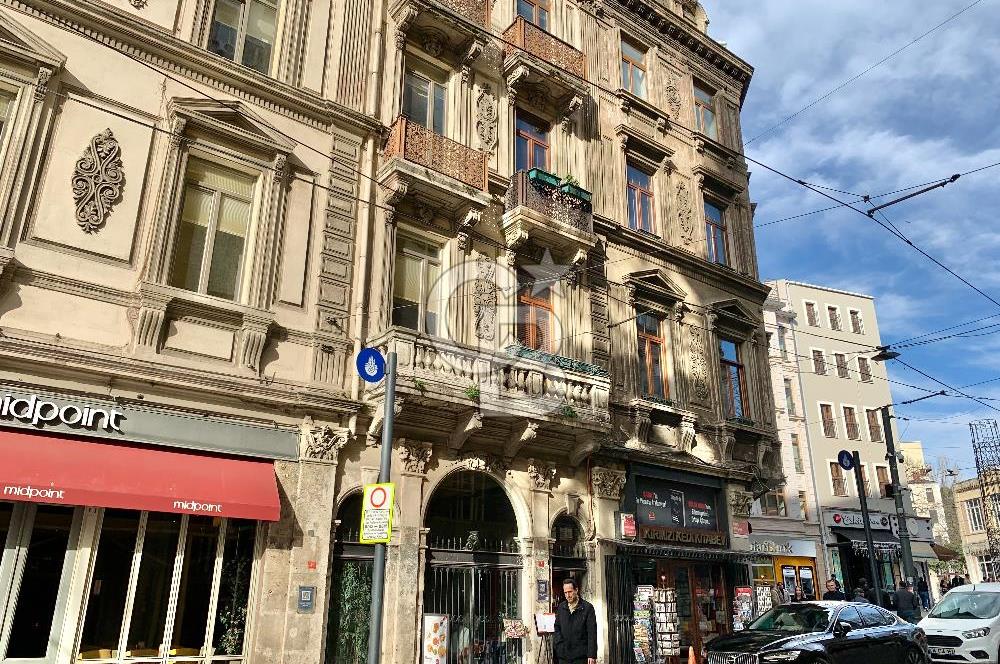 TÜNEL MEYDANI TARİHİ TÜNEL GEÇİDİ İŞ HANINDA 14 m2 OFİS