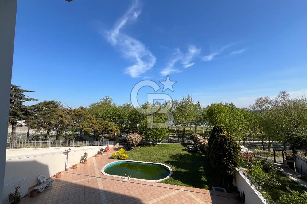Deniz manzaralı kiralık 4+1 lüks daire