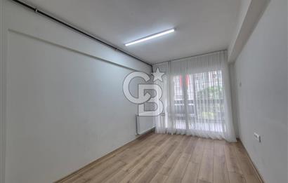 Karşıyaka Bahçelievler Mahallesi Cadde Üstü Satılık Boş Daire 