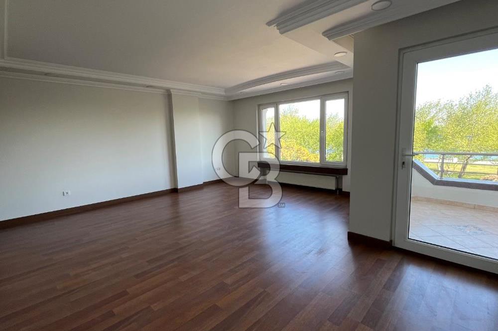 Deniz manzaralı kiralık 4+1 lüks daire