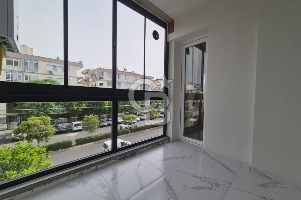 Karşıyaka Bahçelievler Mahallesi Cadde Üstü Satılık Boş Daire 