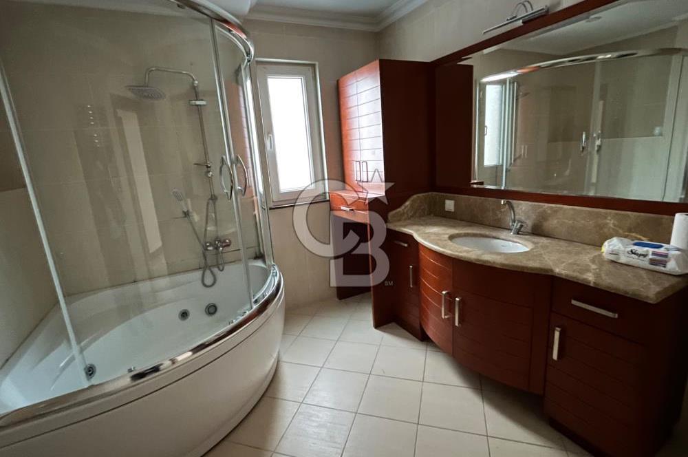Deniz manzaralı kiralık 4+1 lüks daire