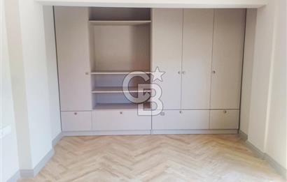 Urla Kalabak’ta Deniz Manzaralı, Bahçeli, 0 Tadilatlı 4+1 Villa