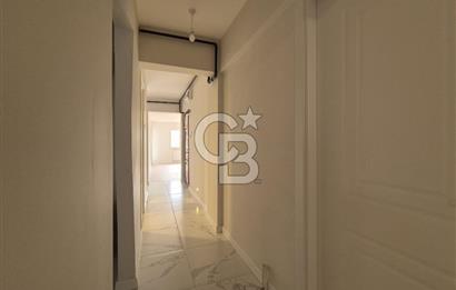 Karşıyaka Bahçelievler Mahallesi Cadde Üstü Satılık Boş Daire 
