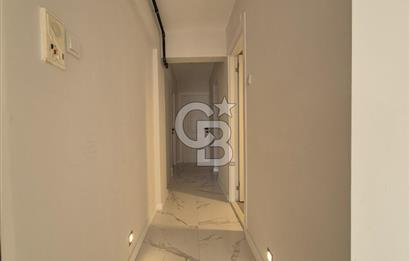 Karşıyaka Bahçelievler Mahallesi Cadde Üstü Satılık Boş Daire 