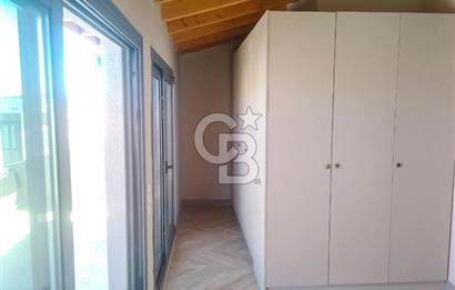 Urla Kalabak’ta Deniz Manzaralı, Bahçeli, 0 Tadilatlı 4+1 Villa