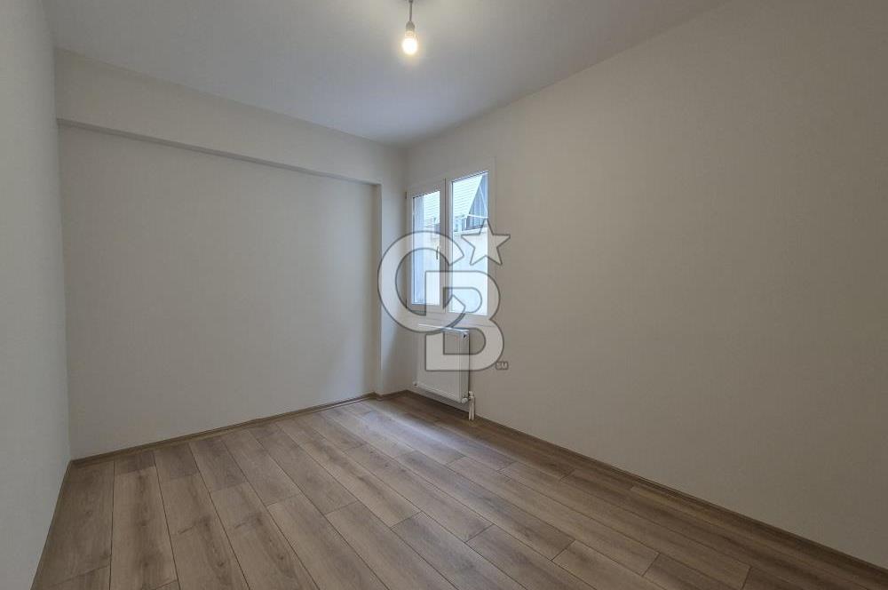 Karşıyaka Bahçelievler Mahallesi Cadde Üstü Satılık Boş Daire 