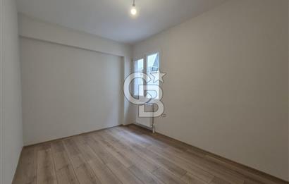 Karşıyaka Bahçelievler Mahallesi Cadde Üstü Satılık Boş Daire 