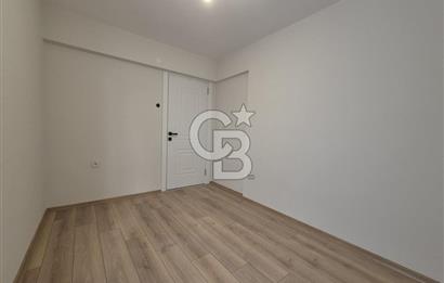 Karşıyaka Bahçelievler Mahallesi Cadde Üstü Satılık Boş Daire 