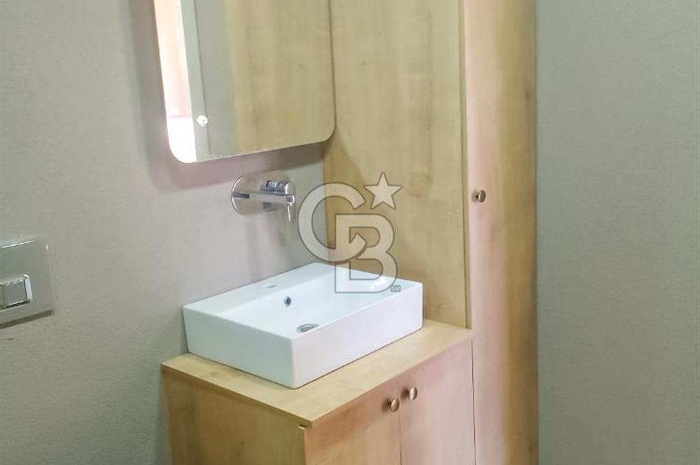 Urla Kalabak’ta Deniz Manzaralı, Bahçeli, 0 Tadilatlı 4+1 Villa