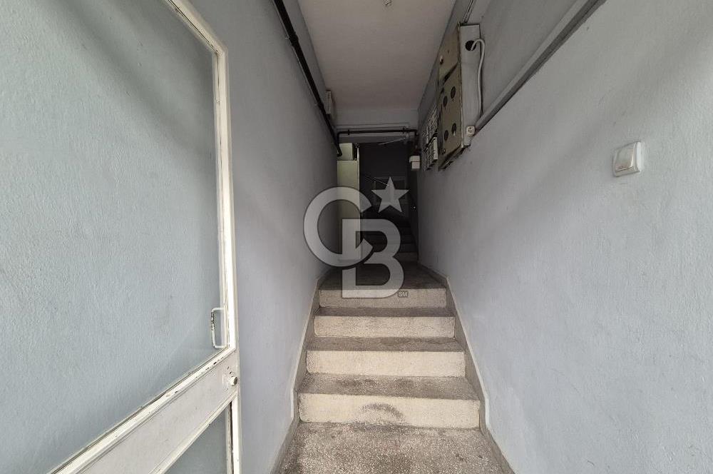 Karşıyaka Bahçelievler Mahallesi Cadde Üstü Satılık Boş Daire 