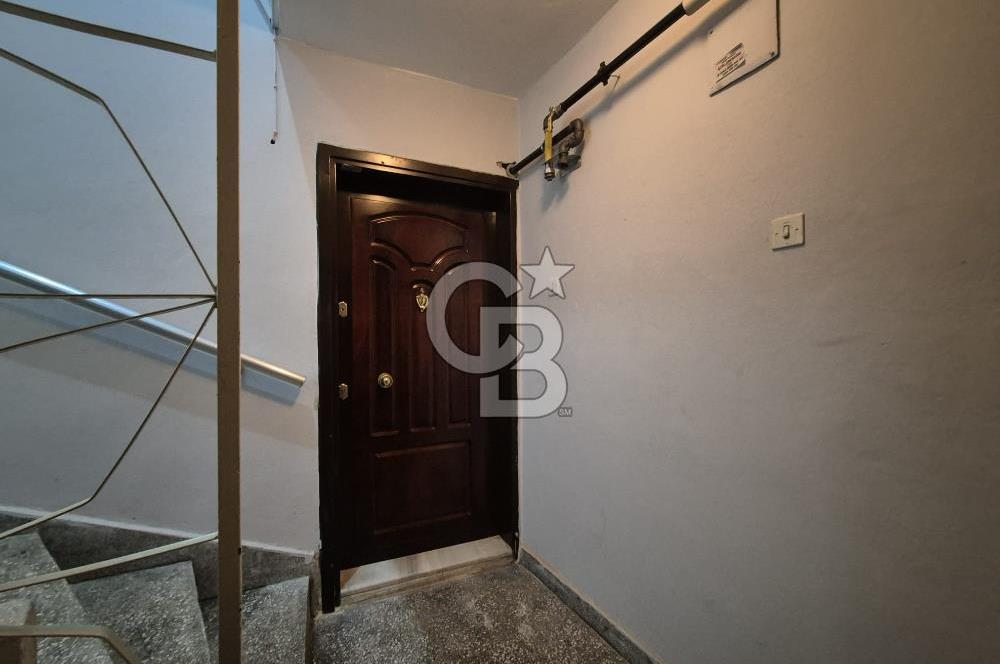 Karşıyaka Bahçelievler Mahallesi Cadde Üstü Satılık Boş Daire 