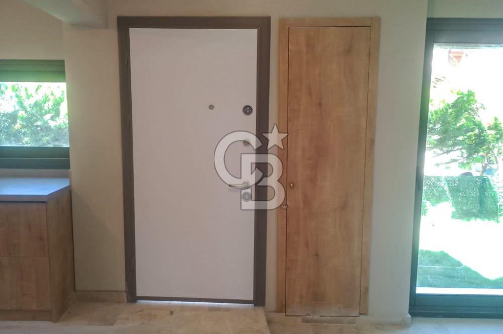 Urla Kalabak’ta Deniz Manzaralı, Bahçeli, 0 Tadilatlı 4+1 Villa