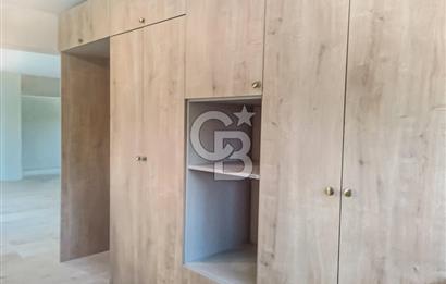Urla Kalabak’ta Deniz Manzaralı, Bahçeli, 0 Tadilatlı 4+1 Villa