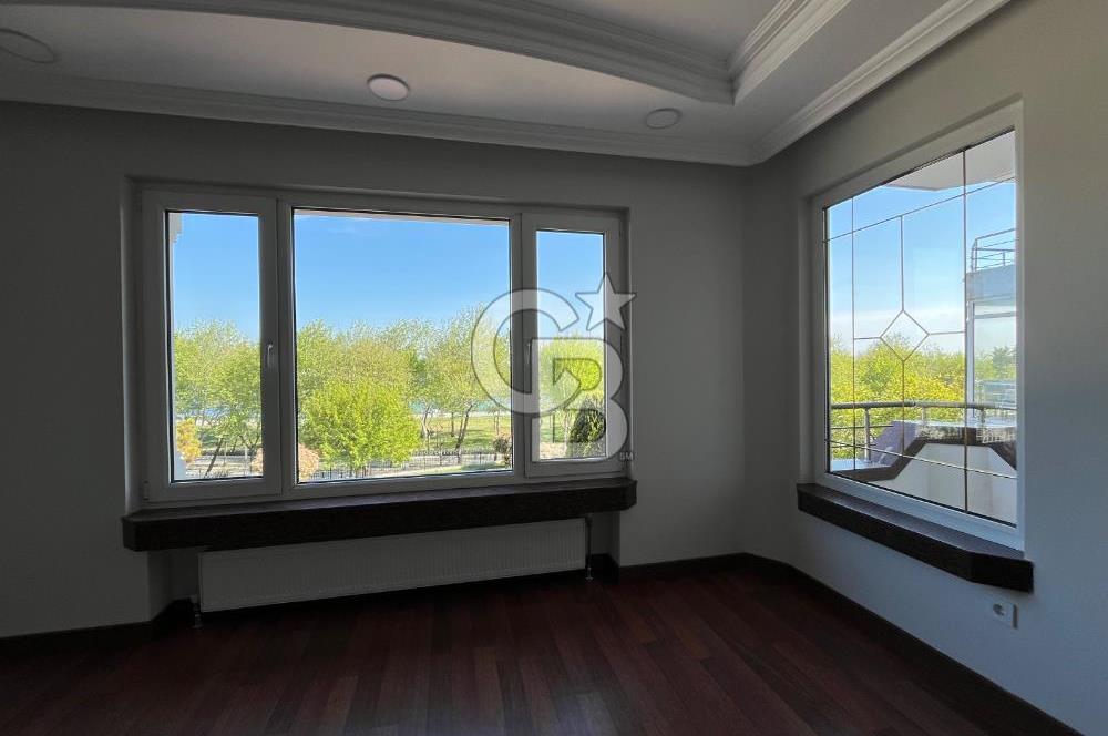 Deniz manzaralı kiralık 4+1 lüks daire
