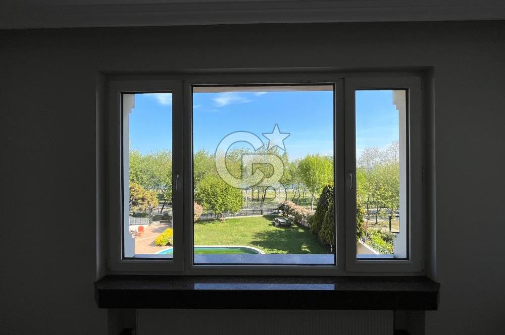 Deniz manzaralı kiralık 4+1 lüks daire