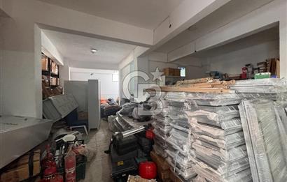 Ümraniye Çakmak Merkezi Konumda 190 m2 Yüksek Tavanlı Satılık Depo