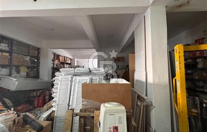Ümraniye Çakmak Merkezi Konumda 190 m2 Yüksek Tavanlı Satılık Depo