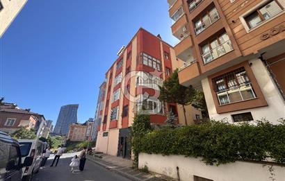 Ümraniye Çakmak Merkezi Konumda 190 m2 Yüksek Tavanlı Satılık Depo
