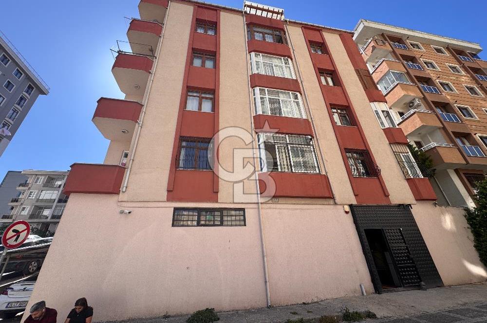 Ümraniye Çakmak Merkezi Konumda 190 m2 Yüksek Tavanlı Satılık Depo