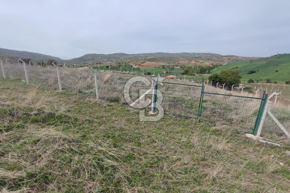ELMADAĞ AKÇAALİ MAHALLESİNDE 1.848 M2 FIRSAT TARLA