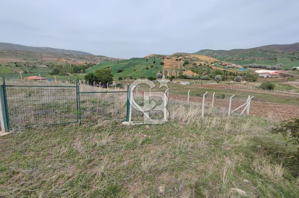 ELMADAĞ AKÇAALİ MAHALLESİNDE 1.848 M2 FIRSAT TARLA