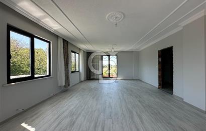 SİLİVRİ BÜYÜKÇAVUŞLU'DA SATILIK DOĞA MANZARALI 4+1 197 M² VİLLA