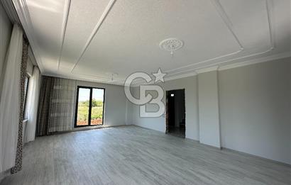 SİLİVRİ BÜYÜKÇAVUŞLU'DA SATILIK DOĞA MANZARALI 4+1 197 M² VİLLA