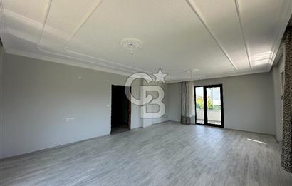 SİLİVRİ BÜYÜKÇAVUŞLU'DA SATILIK DOĞA MANZARALI 4+1 197 M² VİLLA