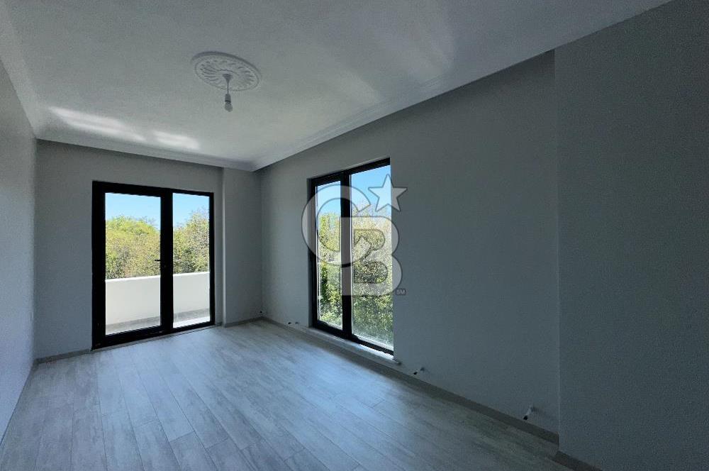 SİLİVRİ BÜYÜKÇAVUŞLU'DA SATILIK DOĞA MANZARALI 4+1 197 M² VİLLA