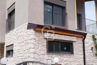 Urla Kalabak’ta Deniz Manzaralı, Bahçeli, 0 Tadilatlı 4+1 Villa