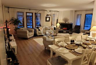 DİKMEN CADDESİNDE ŞEHRİN KALBİNDE SATILIK VİLLA TADINDA DAİRE