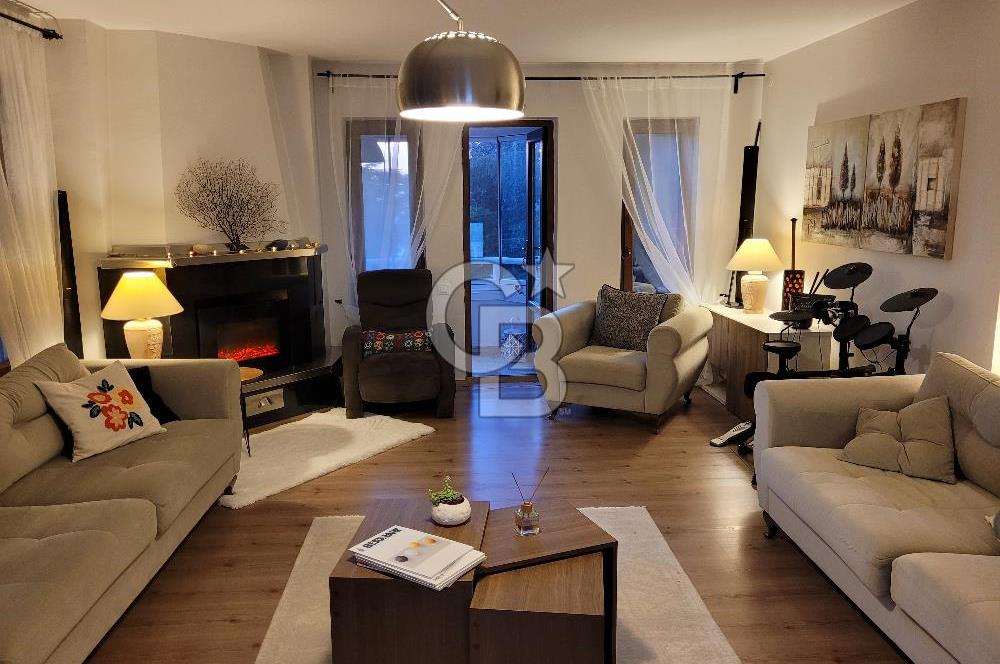 DİKMEN CADDESİNDE ŞEHRİN KALBİNDE SATILIK VİLLA TADINDA DAİRE