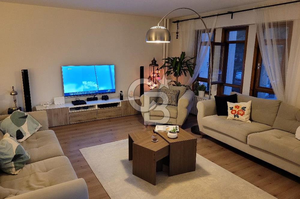 DİKMEN CADDESİNDE ŞEHRİN KALBİNDE SATILIK VİLLA TADINDA DAİRE