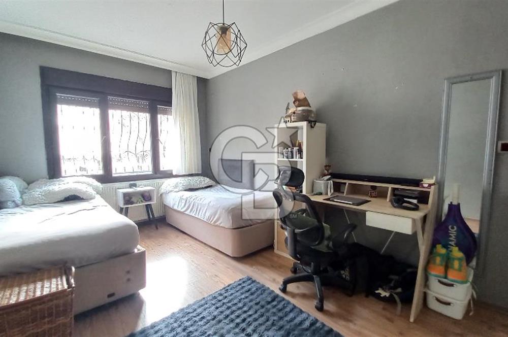 Haşim İşcan cad. Ara kat yeni bina 2+1 