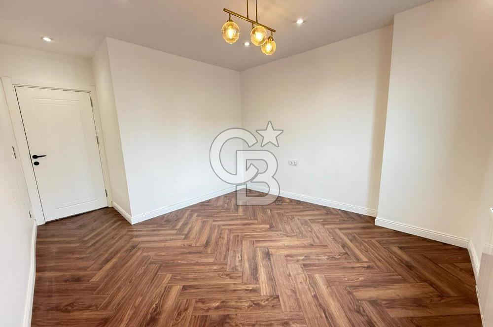 BAHÇEŞEHİR BOĞAZKÖY'DE KİRALIK 7+2 DUBLEKS-240 M2, GİYİNME ODALI