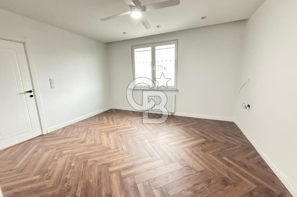 BAHÇEŞEHİR BOĞAZKÖY'DE KİRALIK 7+2 DUBLEKS-240 M2, GİYİNME ODALI