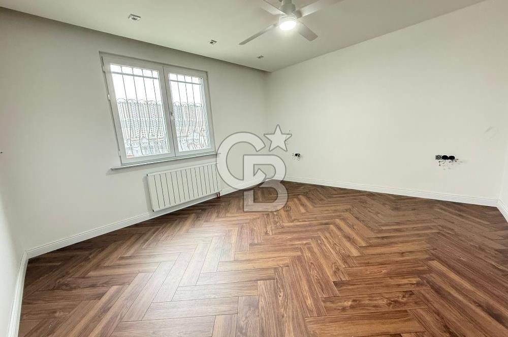 BAHÇEŞEHİR BOĞAZKÖY'DE KİRALIK 7+2 DUBLEKS-240 M2, GİYİNME ODALI