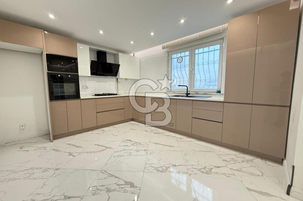 BAHÇEŞEHİR BOĞAZKÖY'DE KİRALIK 7+2 DUBLEKS-240 M2, GİYİNME ODALI