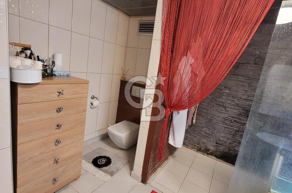 DİKMEN CADDESİNDE ŞEHRİN KALBİNDE SATILIK VİLLA TADINDA DAİRE