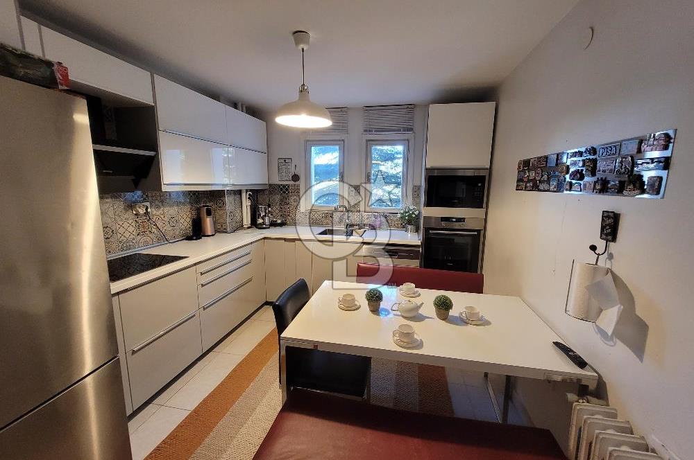 DİKMEN CADDESİNDE ŞEHRİN KALBİNDE SATILIK VİLLA TADINDA DAİRE