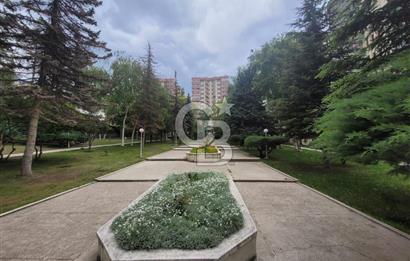 DİKMEN CADDESİNDE ŞEHRİN KALBİNDE SATILIK VİLLA TADINDA DAİRE